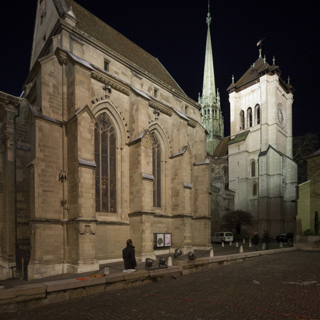 cathedralestpierre-yvesandre-ext-rxch.jpg